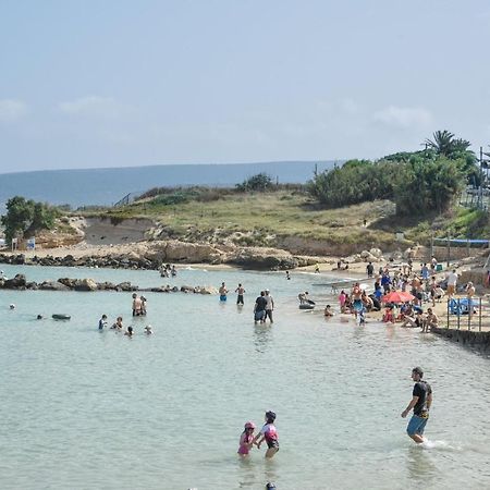 Appartamento Achziv Sea & Sun Gesher HaZiv Esterno foto