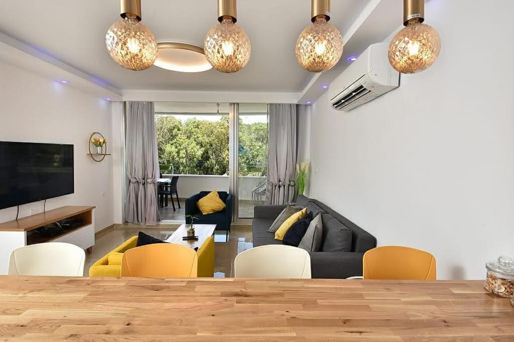 Appartamento Achziv Sea & Sun Gesher HaZiv Esterno foto