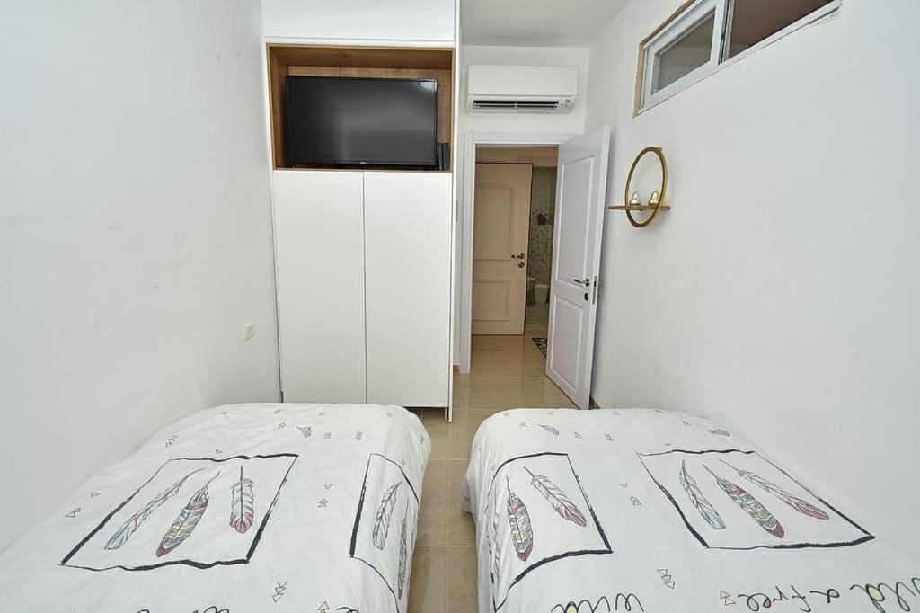 Appartamento Achziv Sea & Sun Gesher HaZiv Esterno foto